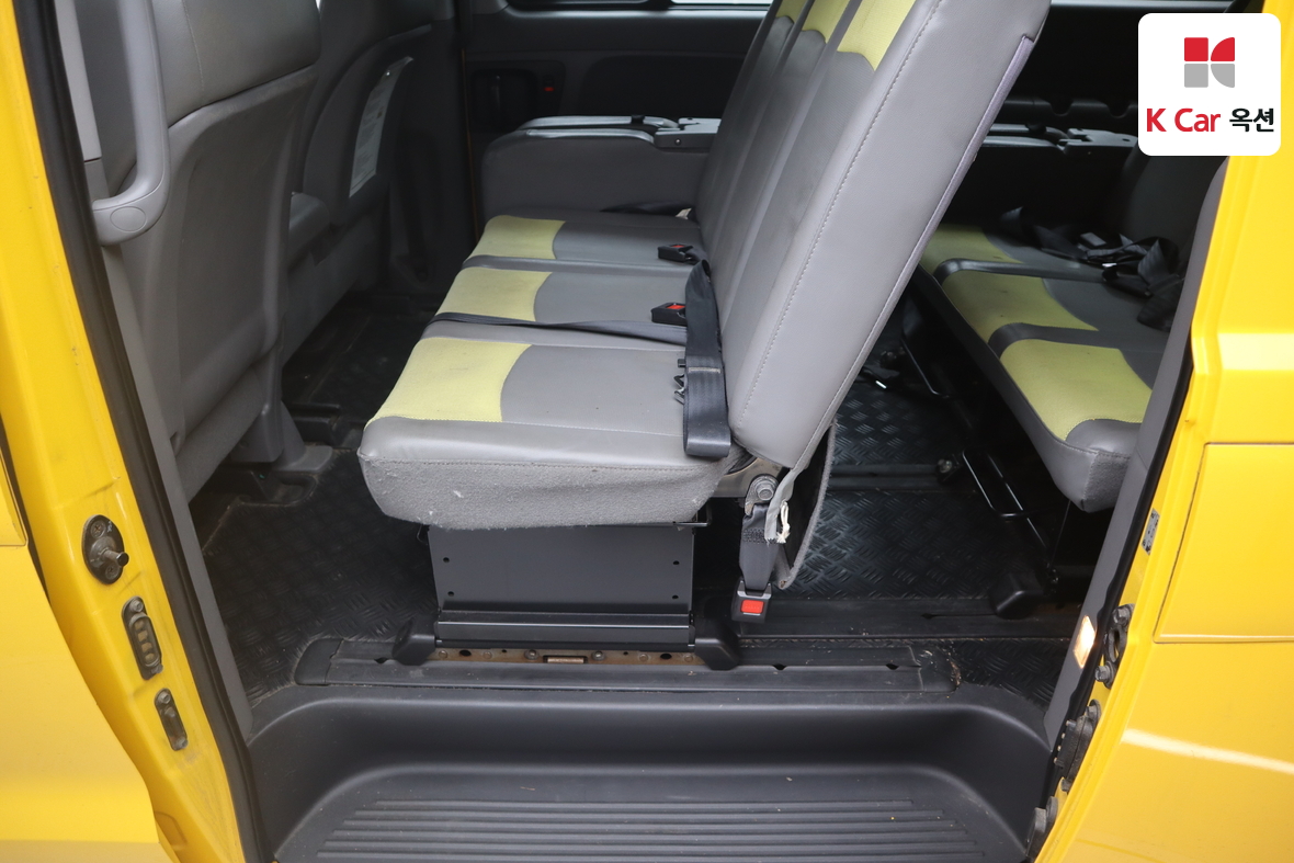 Hyundai Grand Starex 2015 - Image 21