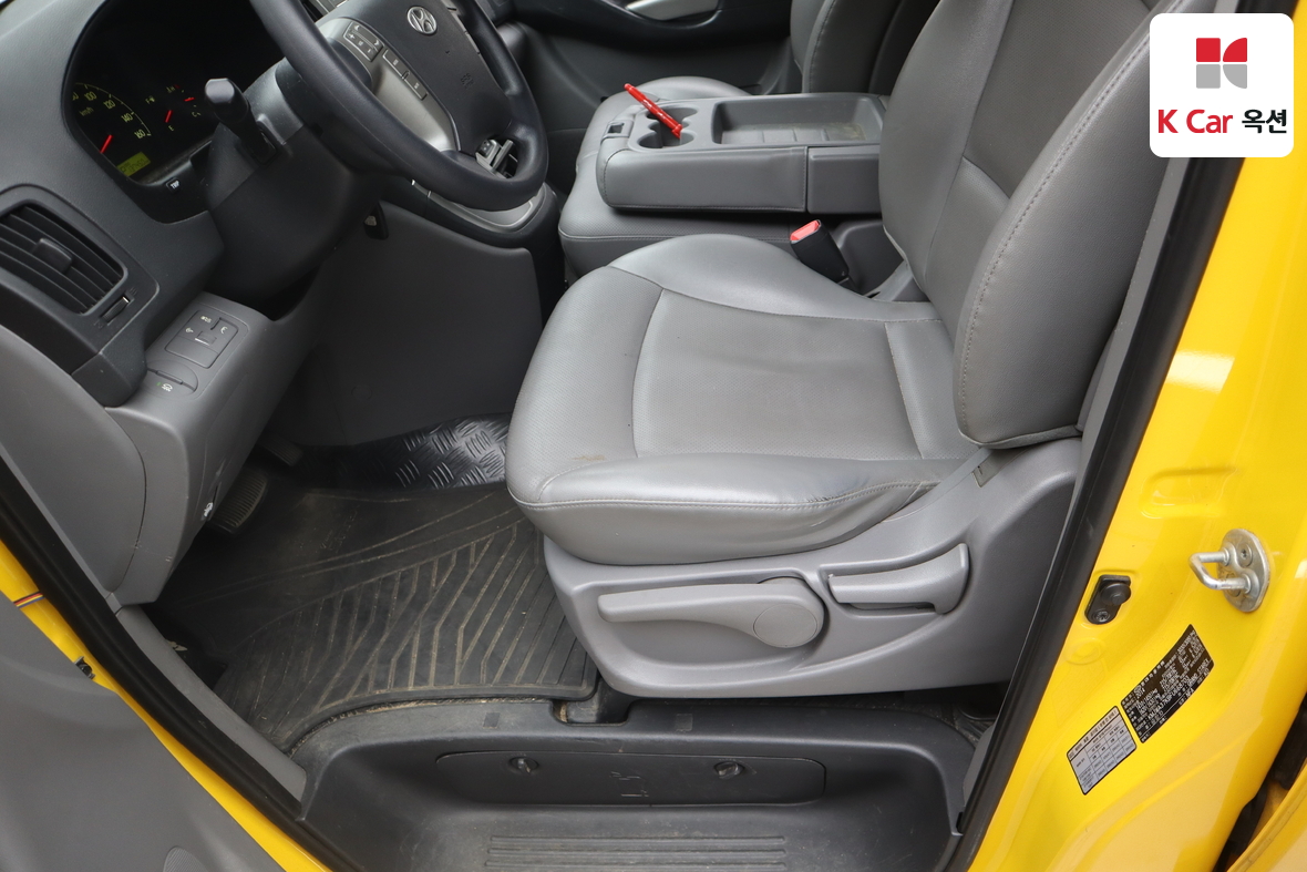 Hyundai Grand Starex 2015 - Image 19