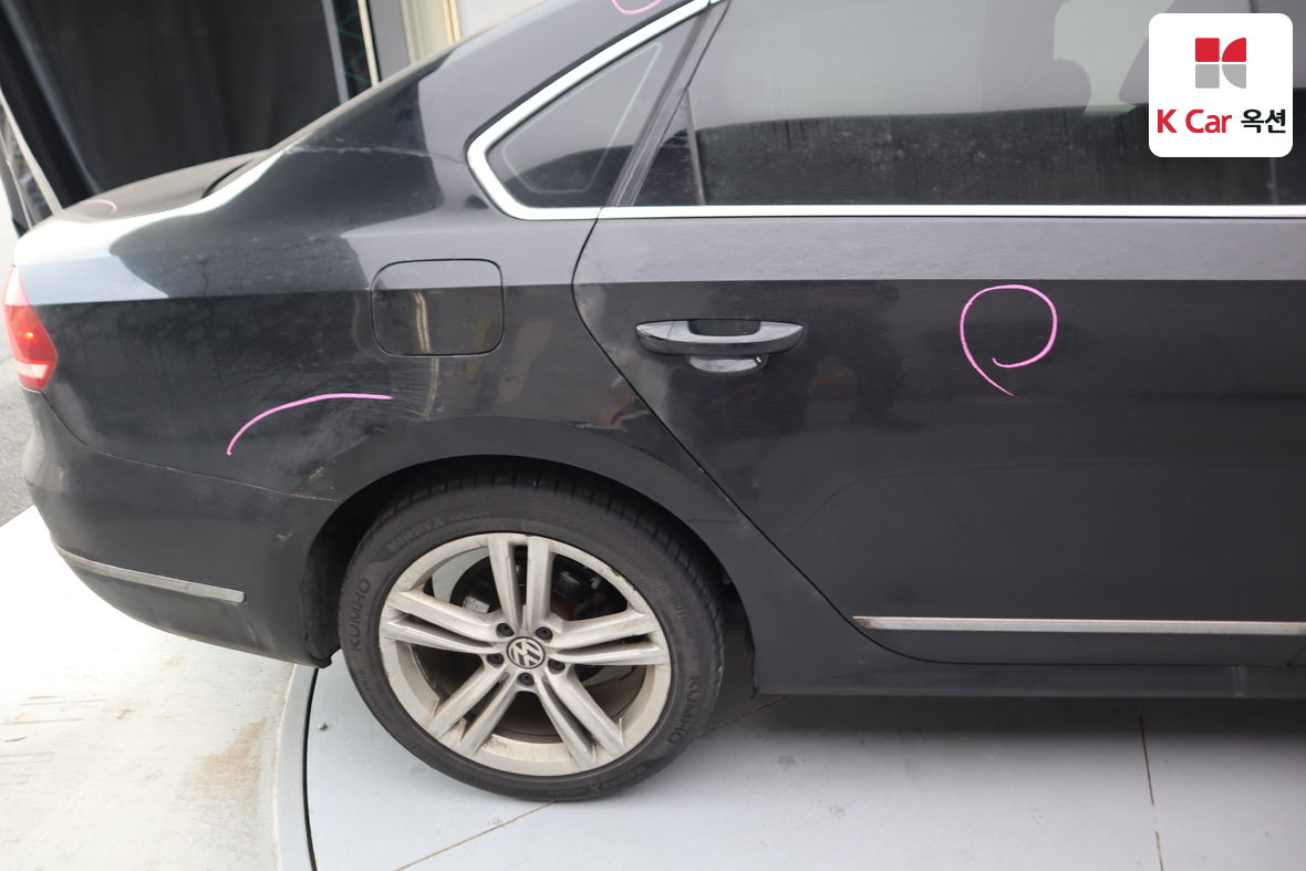 VOLKSWAGEN 파사트 - 39