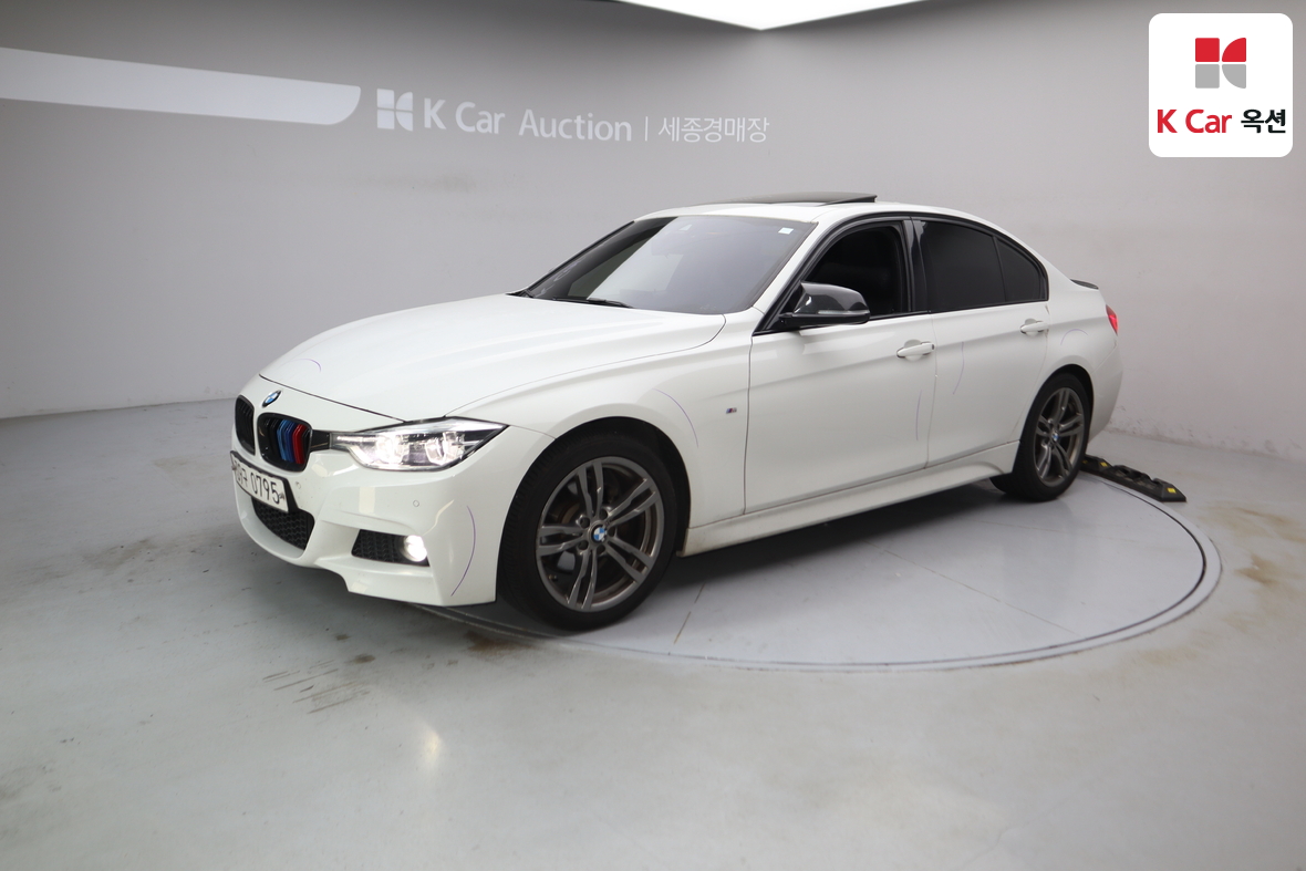 BMW 3 Series 2016 - Image 1