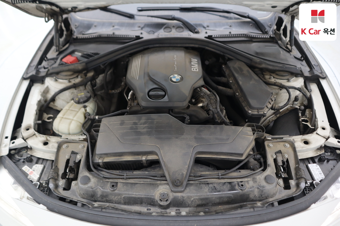BMW 3 Series 2016 - Image 36