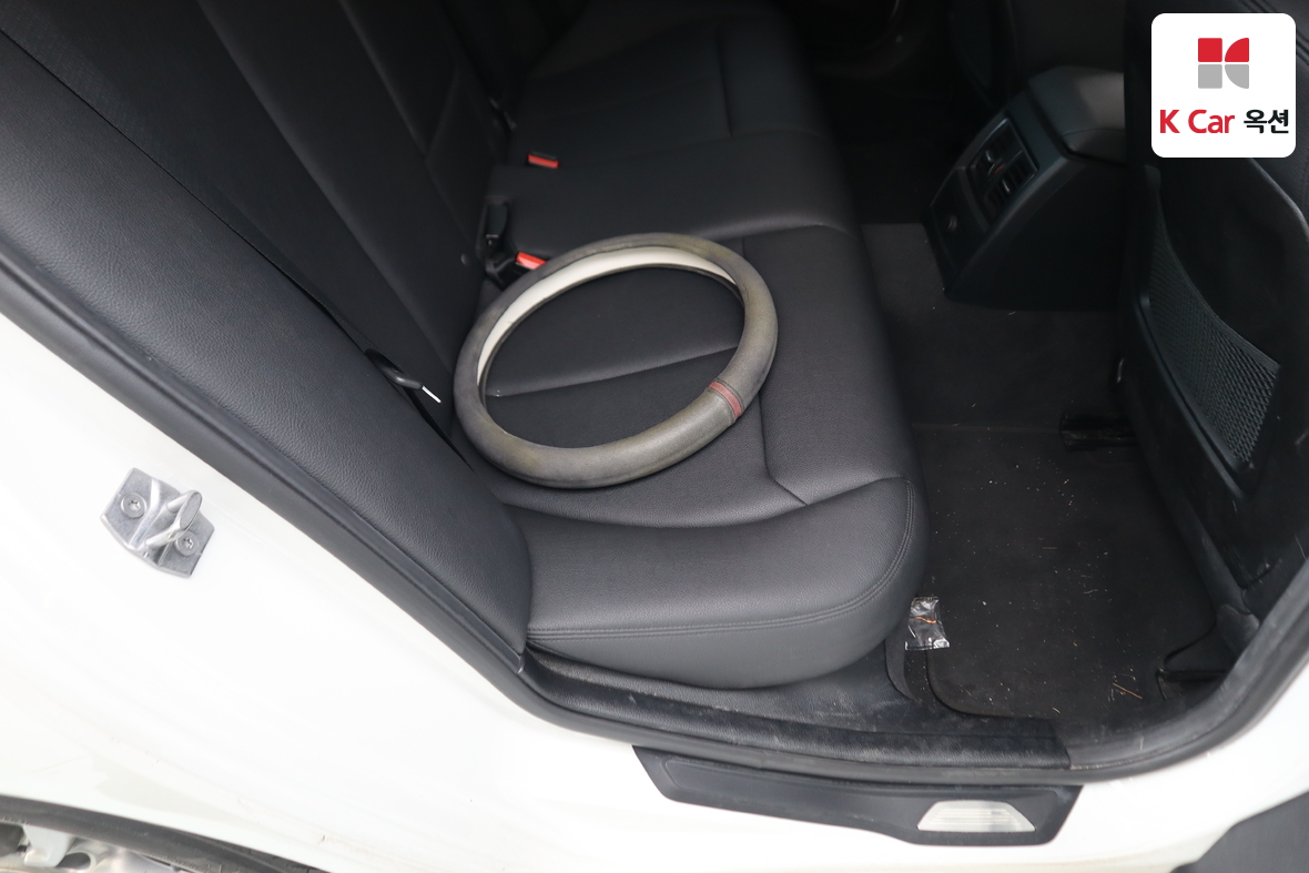 BMW 3 Series 2016 - Image 31