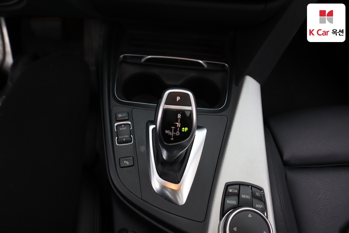 BMW 3 Series 2016 - Image 16
