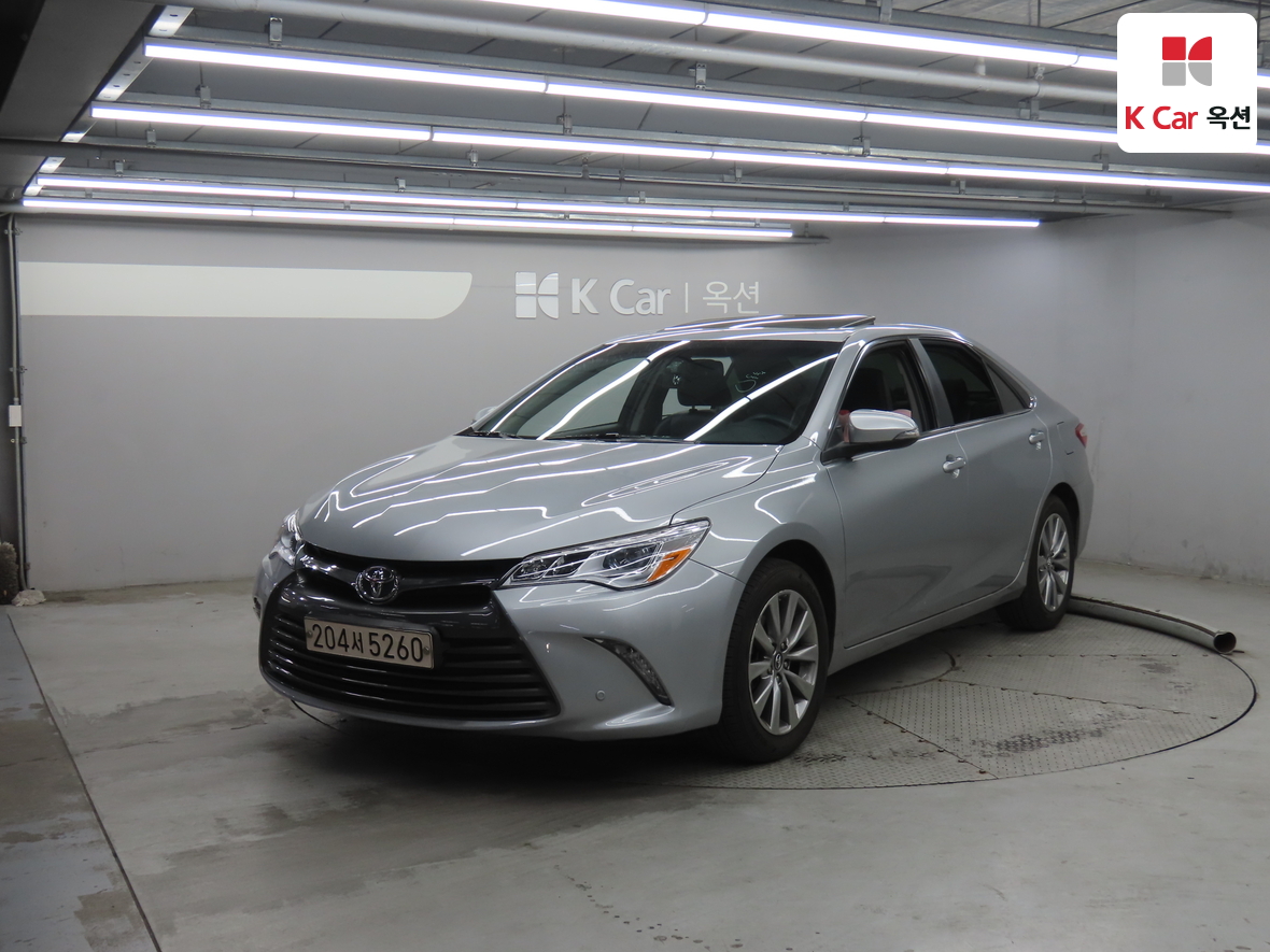 Toyota Camry - 1