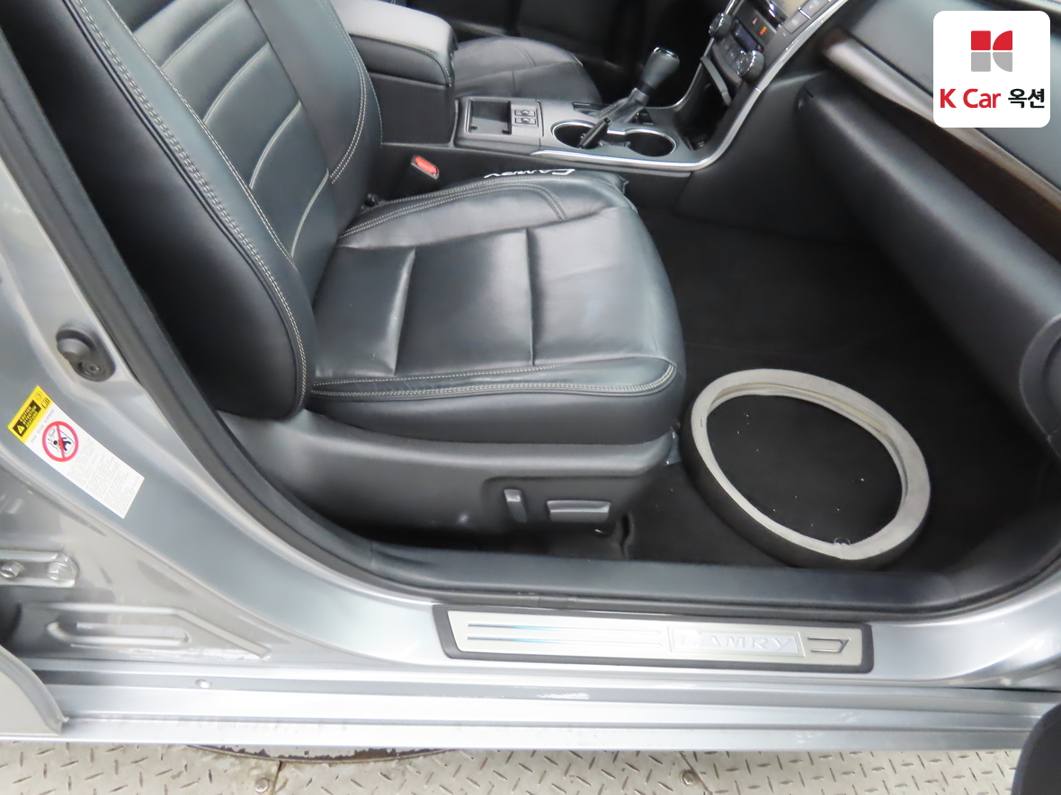 Toyota Camry - 31