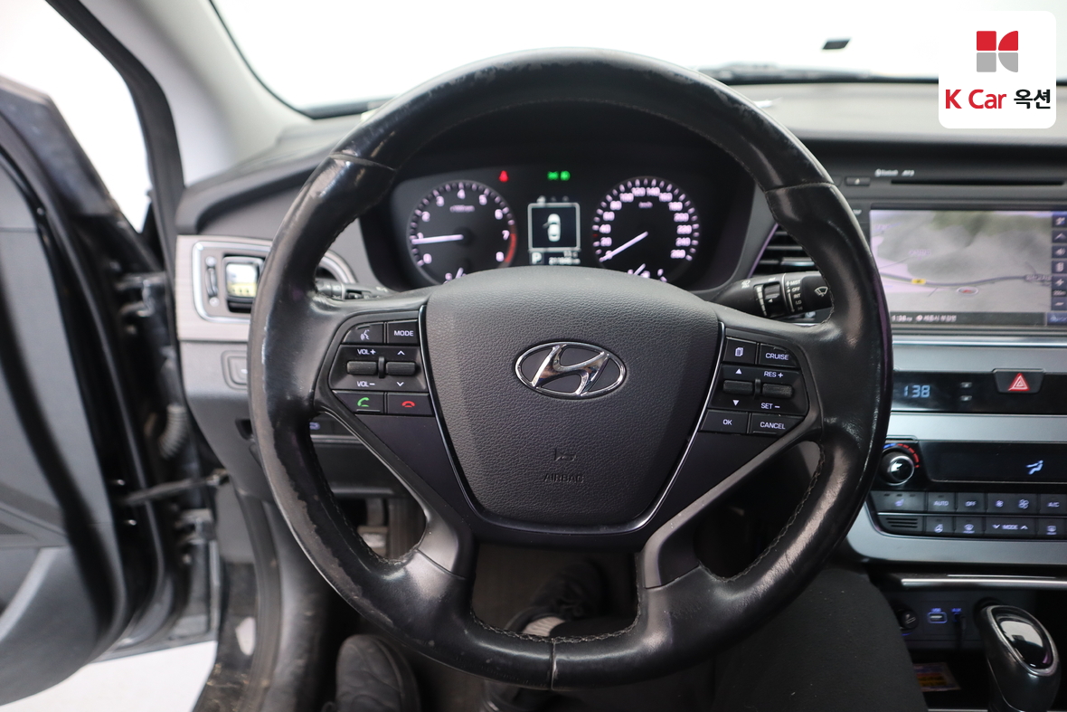 Hyundai Sonata 2015 - Image 10