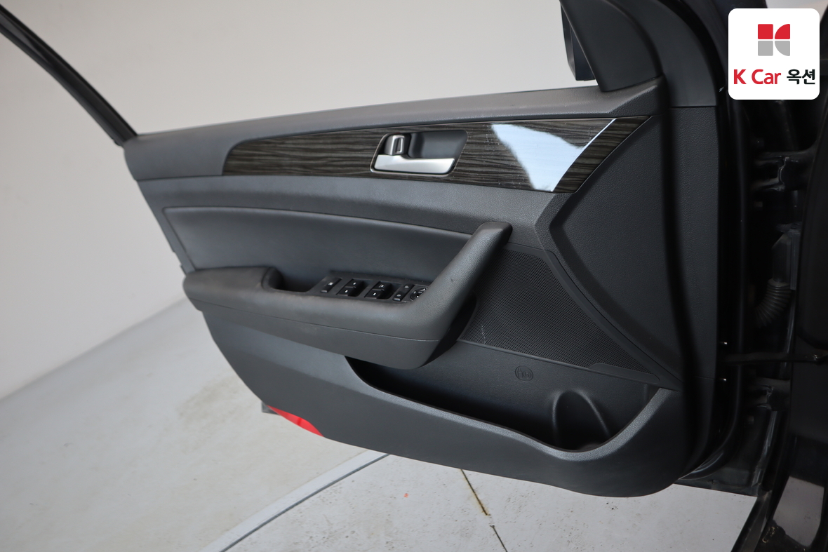 Hyundai Sonata 2015 - Image 8