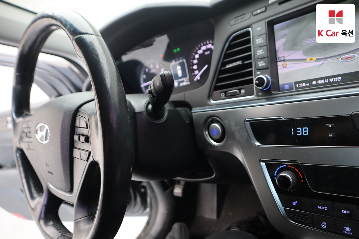 Hyundai Sonata 2015 - Image 11