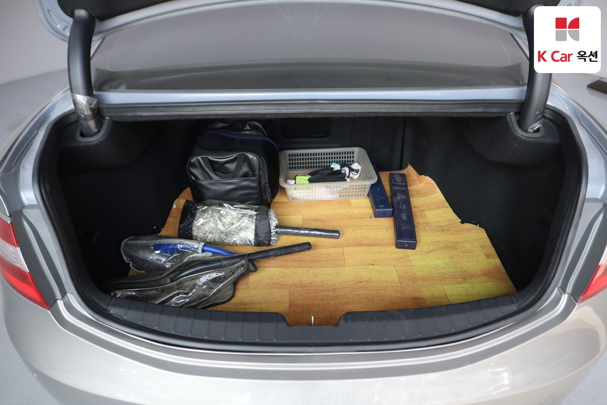 Hyundai AZERA 2011 - Image 25