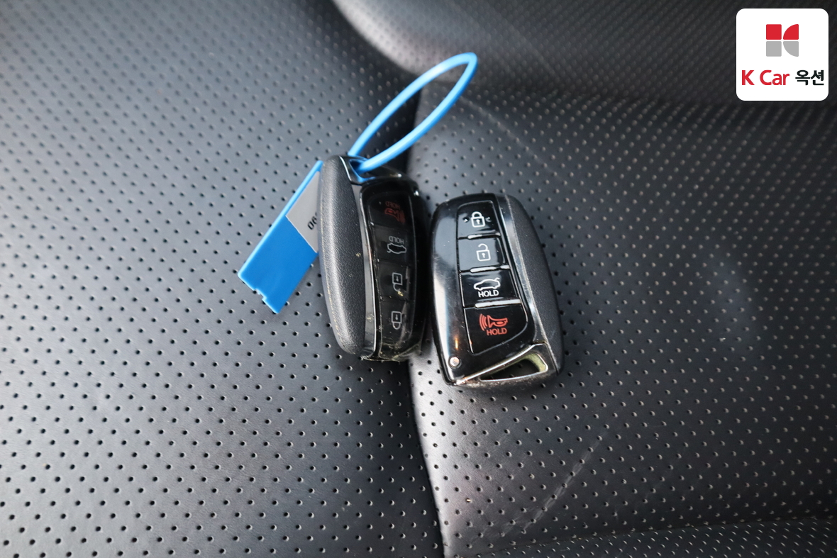 Hyundai AZERA 2011 - Image 17