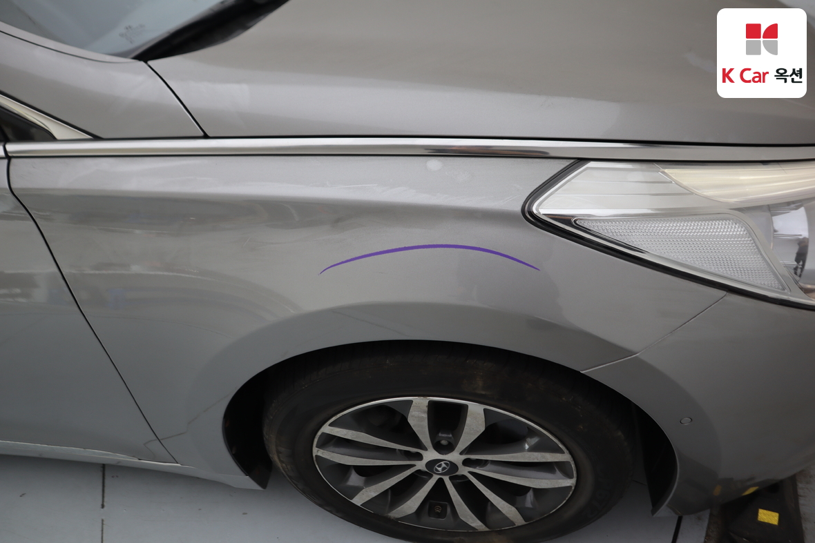 Hyundai AZERA 2011 - Image 38