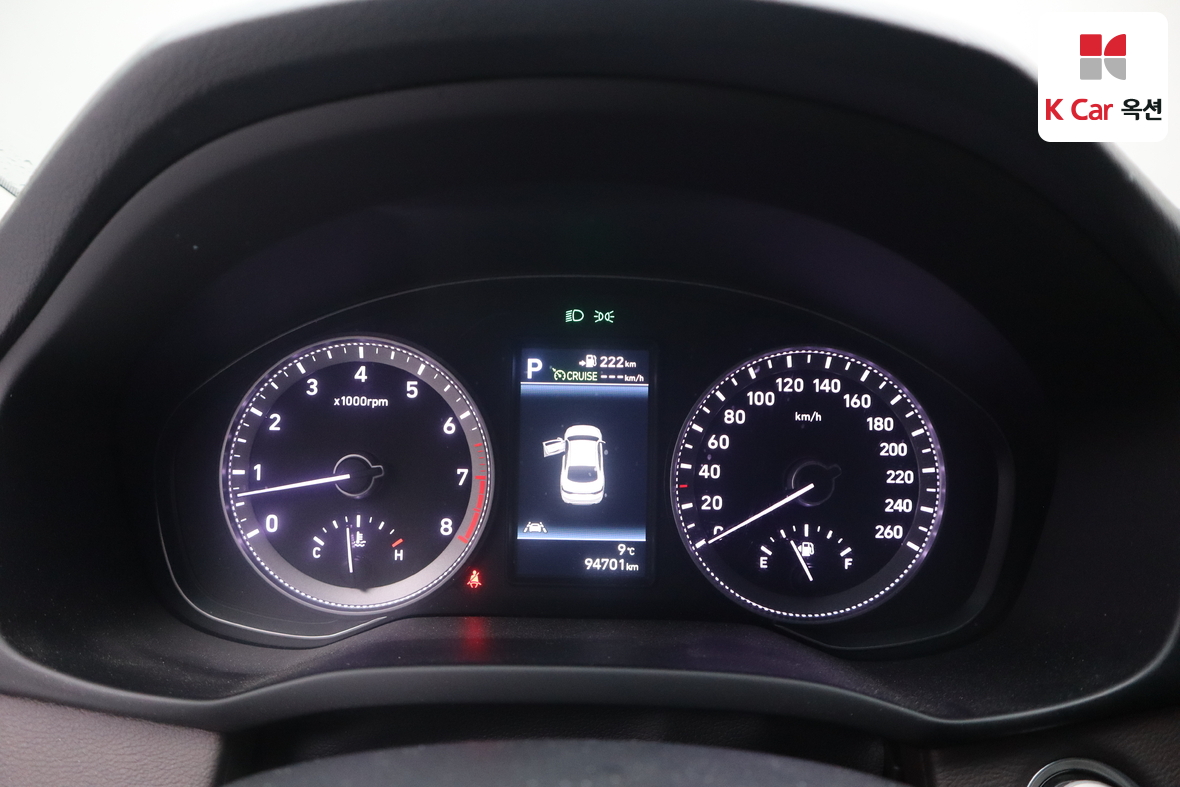 Hyundai AZERA 2019 - Image 5