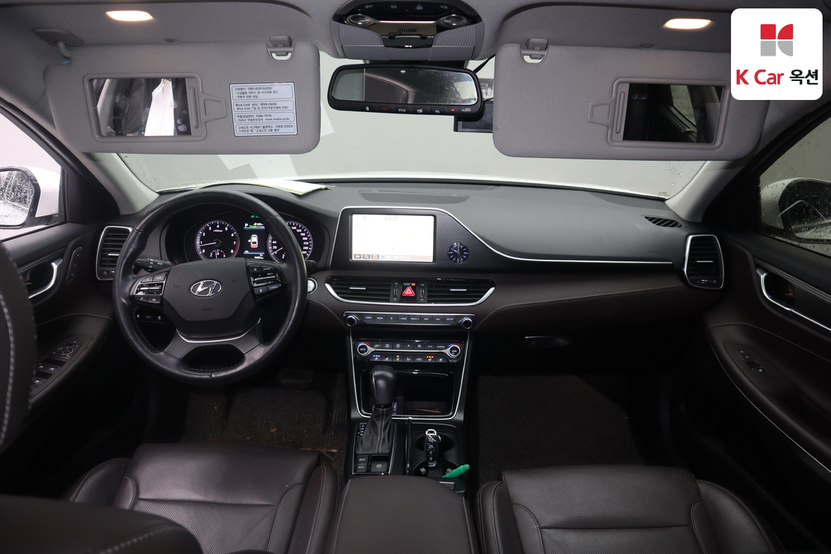 Hyundai AZERA 2019 - Image 3