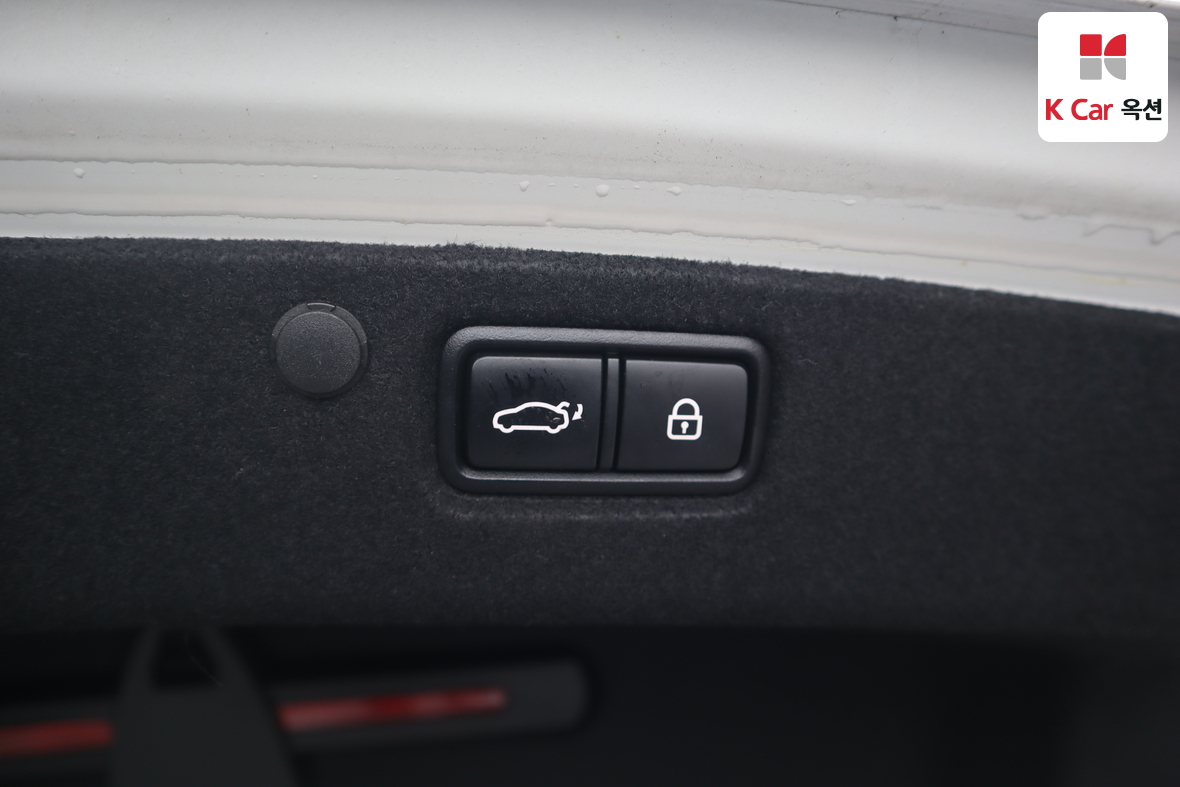 Hyundai AZERA 2019 - Image 26