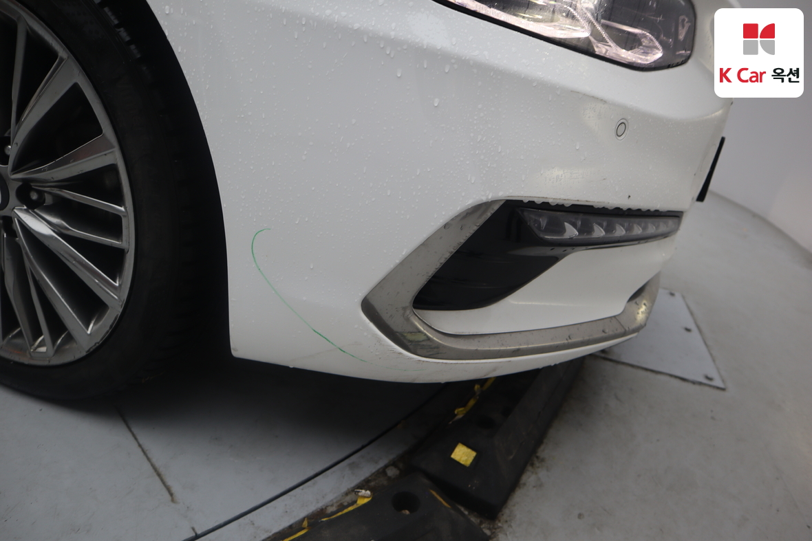 Hyundai AZERA 2019 - Image 38