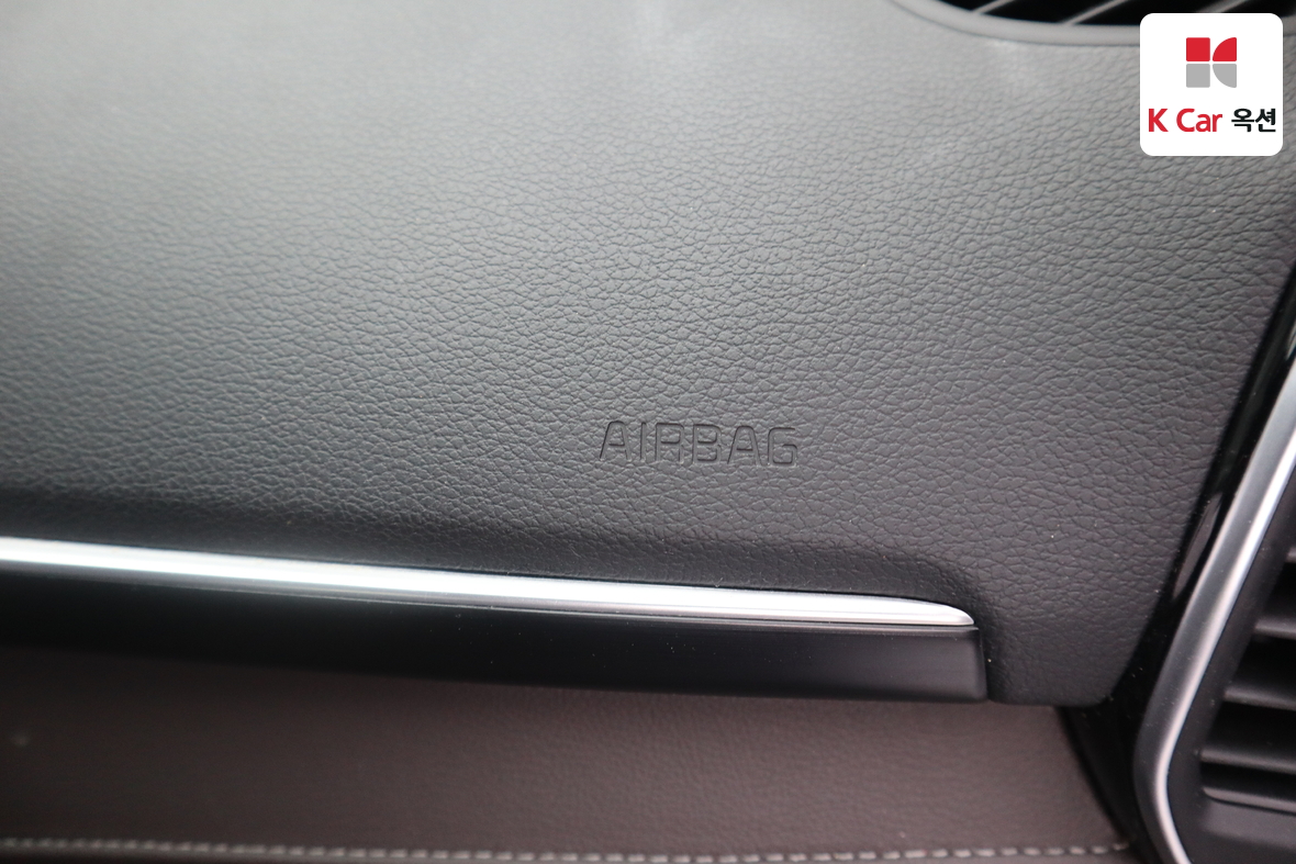 Hyundai AZERA 2019 - Image 31