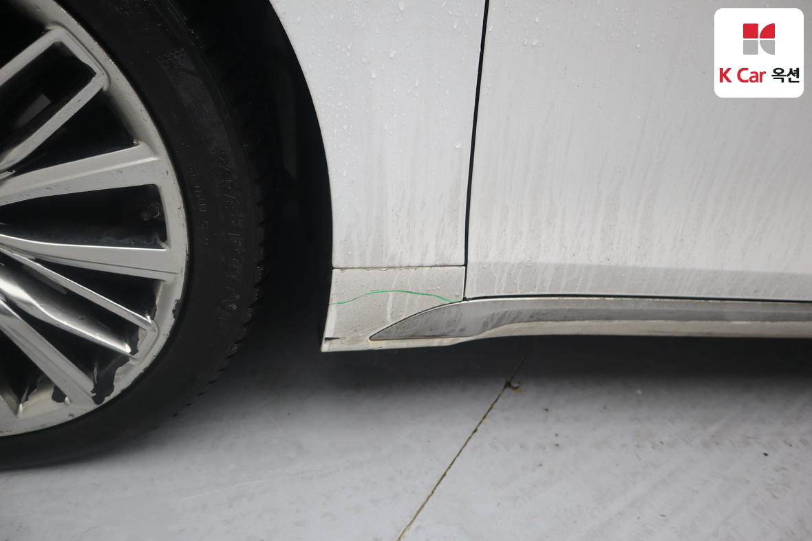 Hyundai AZERA 2019 - Image 39
