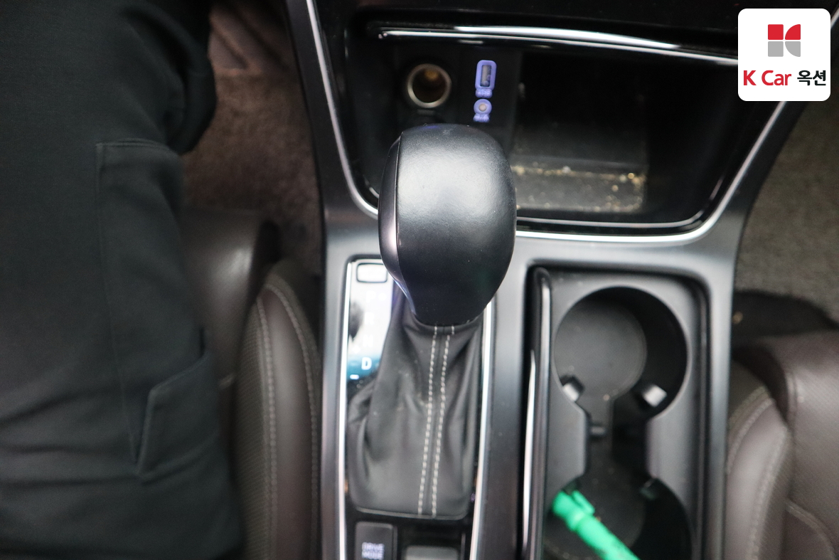 Hyundai AZERA 2019 - Image 15