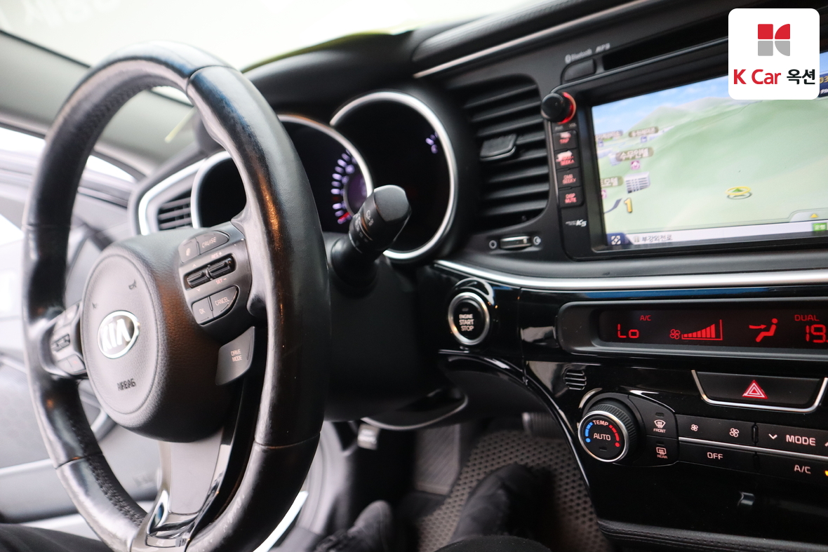 Kia K5 2015 - Image 11