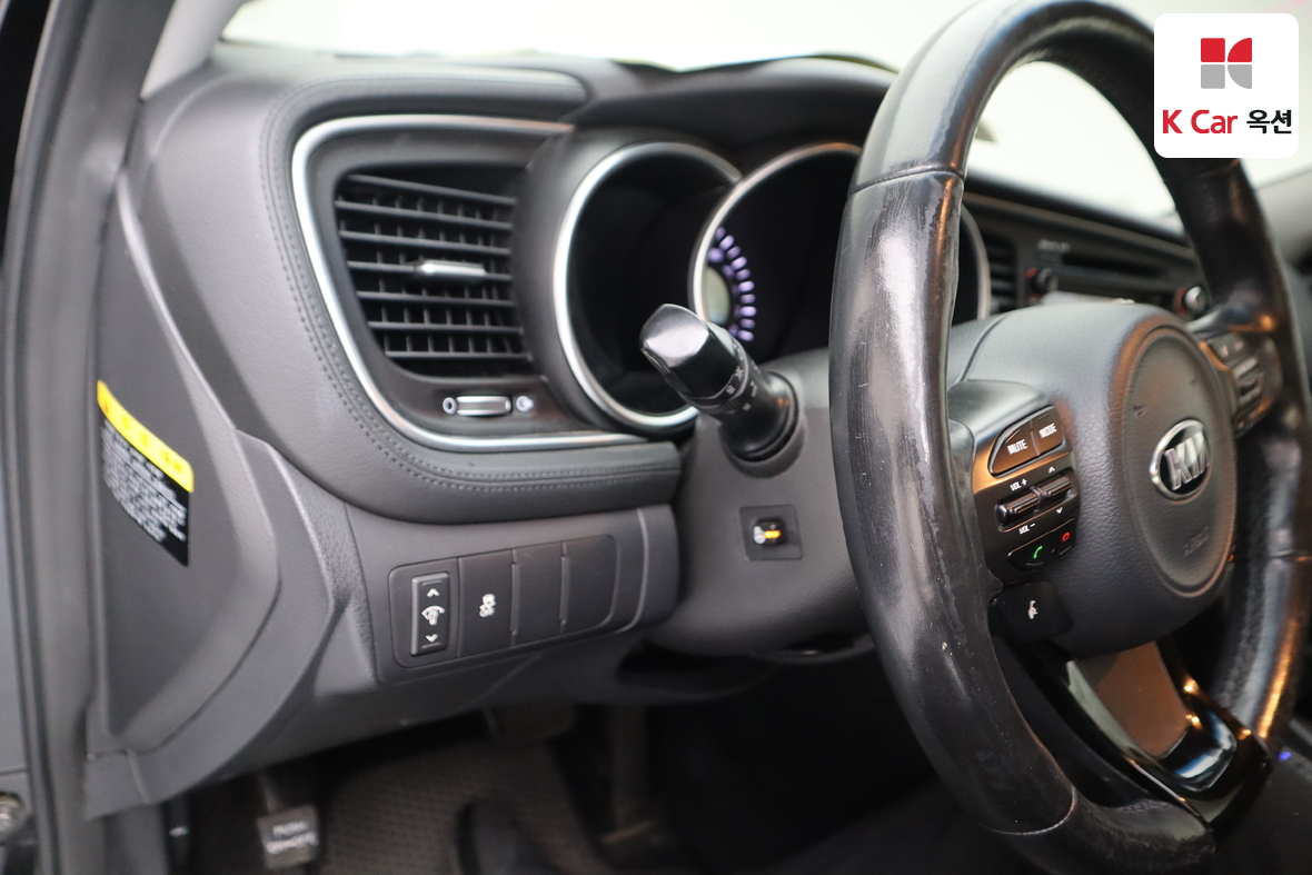 Kia K5 2015 - Image 9