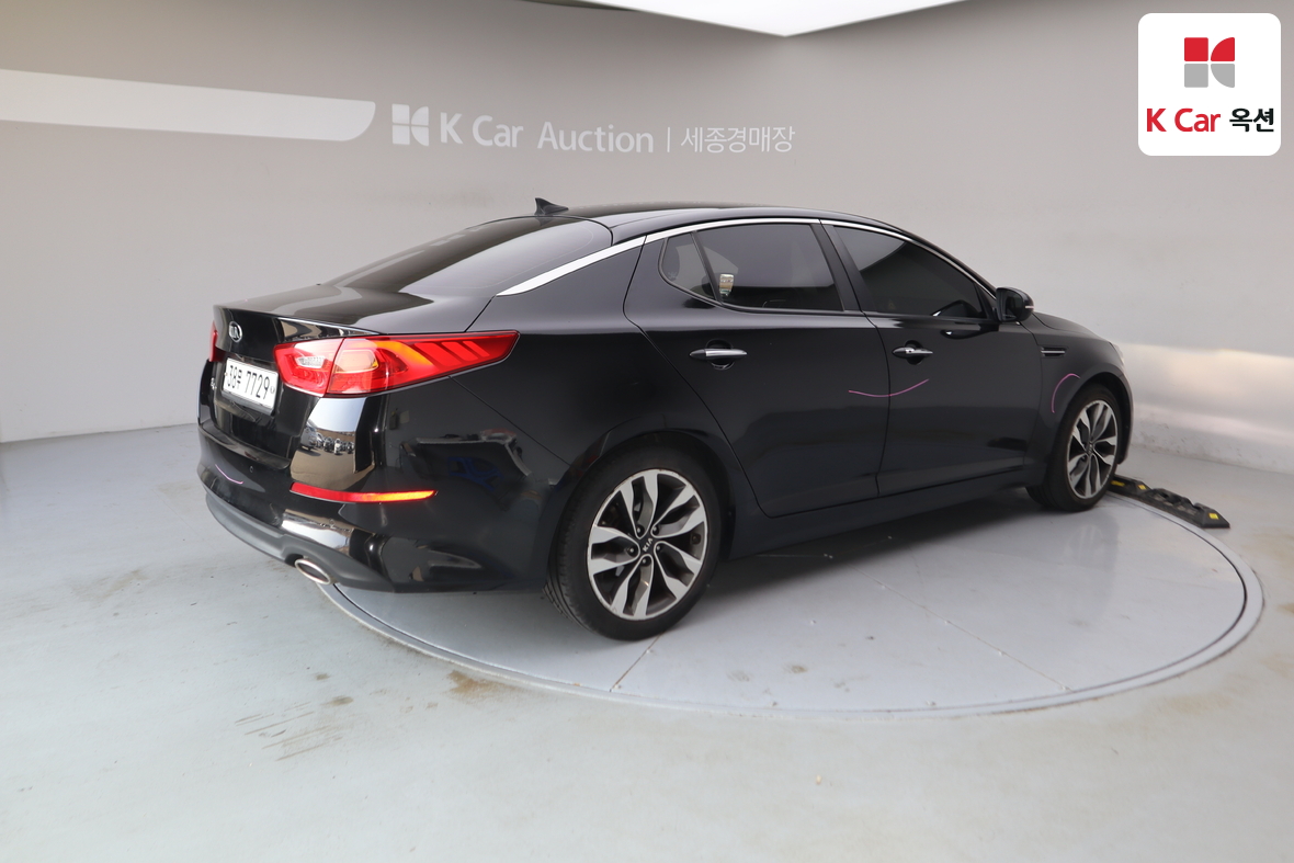 Kia K5 2015 - Image 2