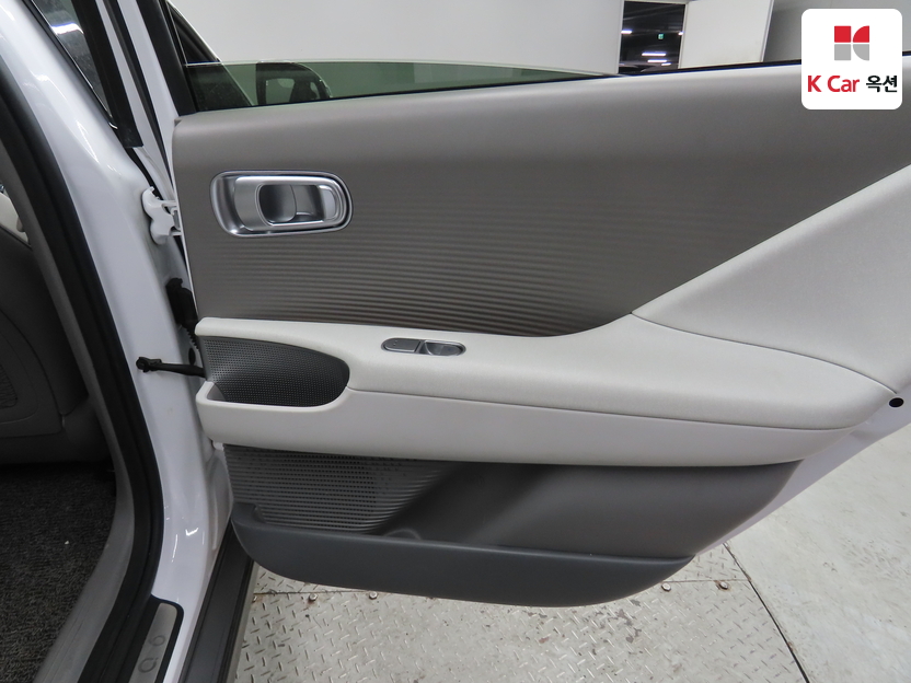 هيونداي - أيونيك - Image 28