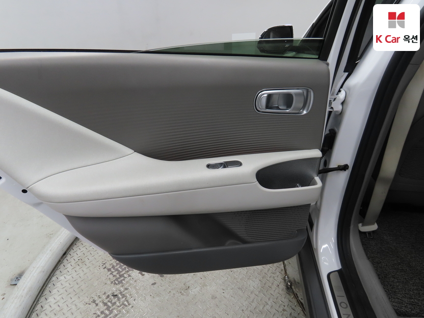 هيونداي - أيونيك - Image 23