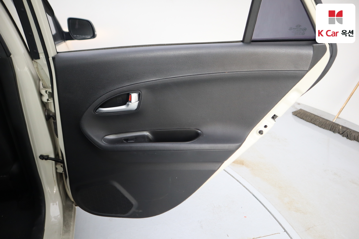 Kia Morning 2014 - Image 26