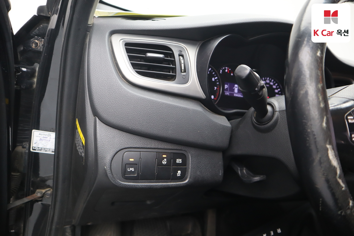 Kia Carens 2014 - Image 9