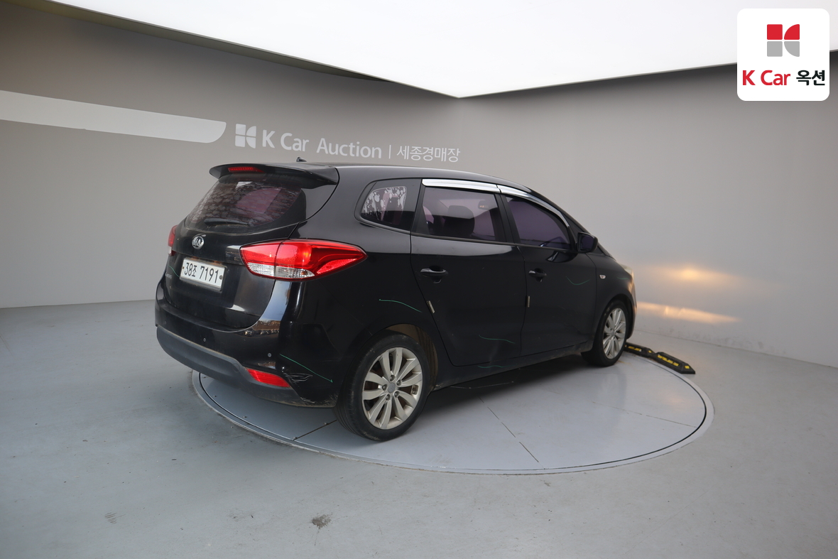 Kia Carens 2014 - Image 2