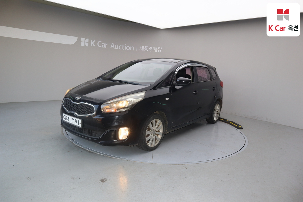 Kia Carens 2014 - Image 1