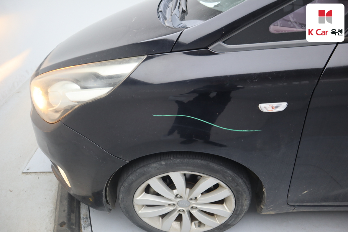 Kia Carens 2014 - Image 40
