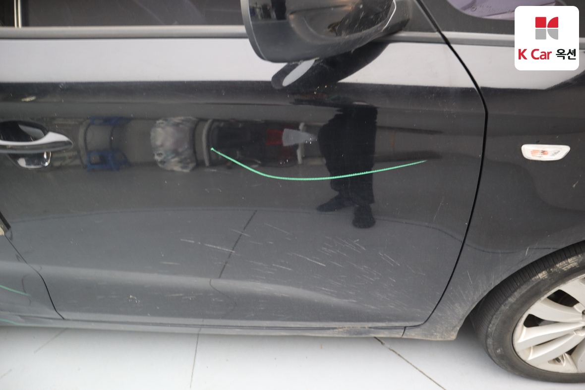 Kia Carens 2014 - Image 37