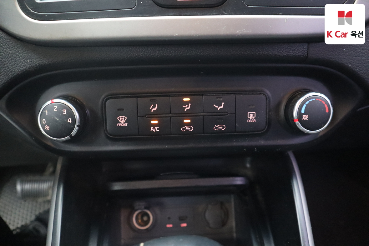 Kia Carens 2014 - Image 14