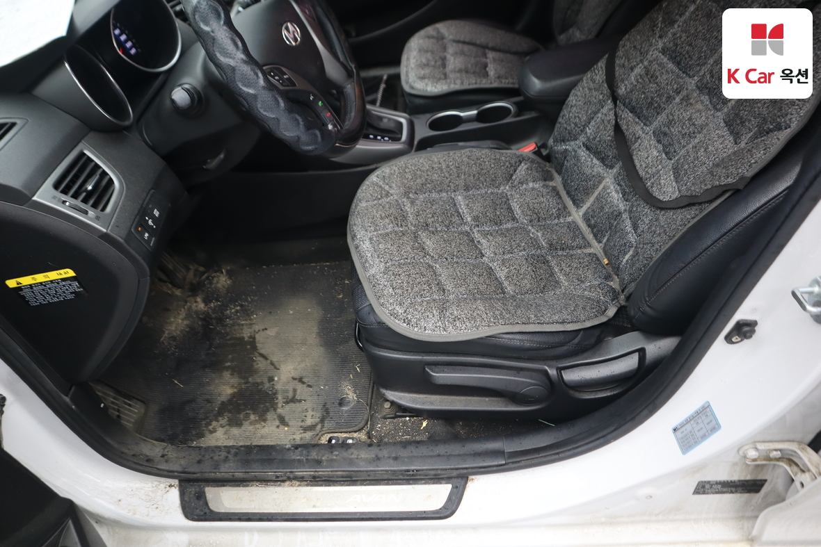Hyundai Elantra 2014 - Image 18