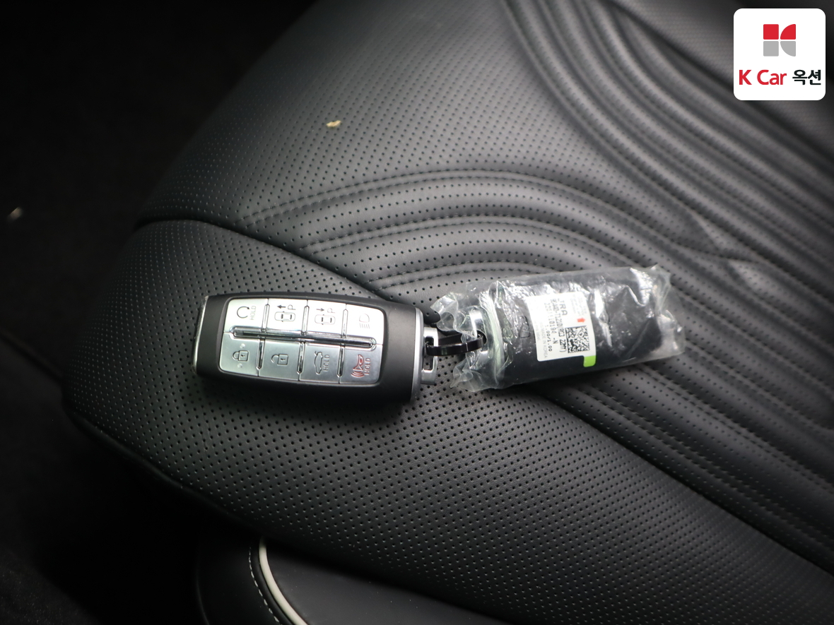 جينيسيس G80 2022 - صورة 17