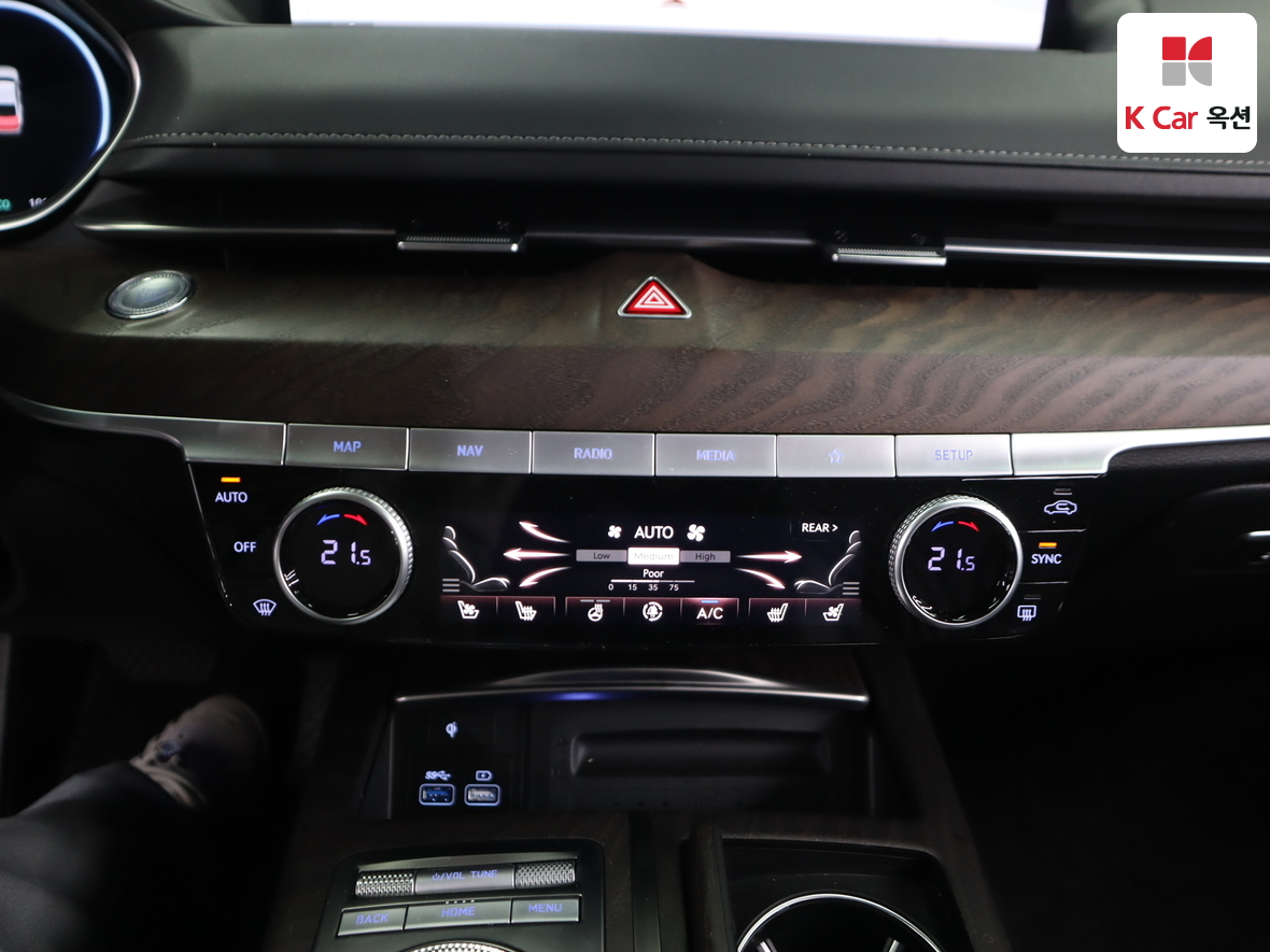 جينيسيس G80 2022 - صورة 15