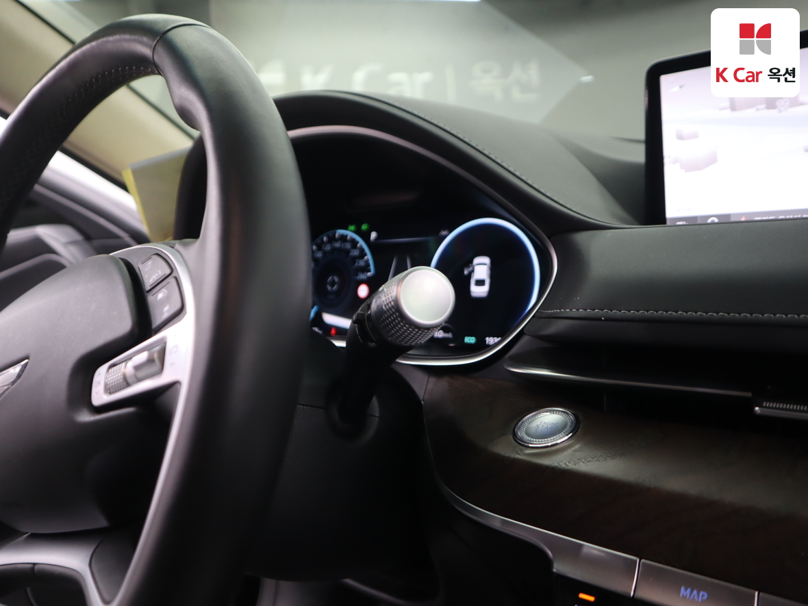 جينيسيس G80 2022 - صورة 11