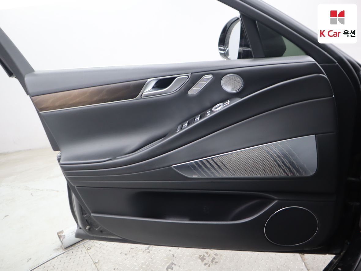 جينيسيس G80 2022 - صورة 8