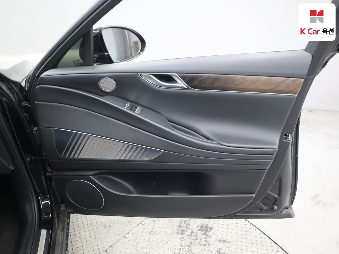 جينيسيس G80 2022 - صورة 31