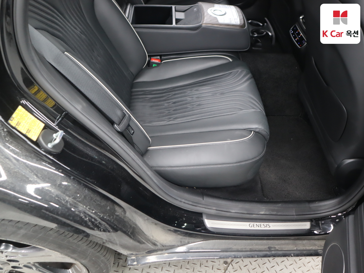 جينيسيس G80 2022 - صورة 30