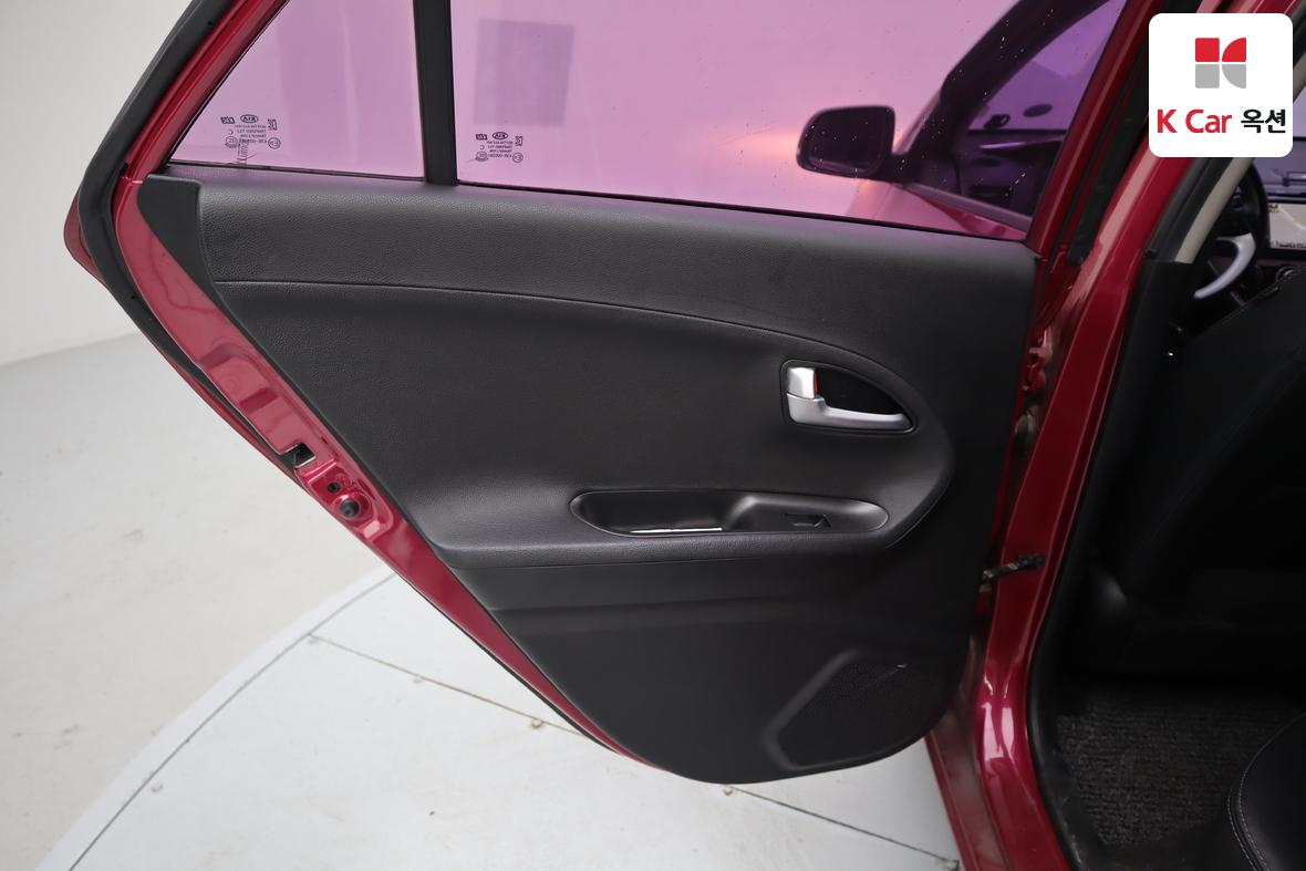 Kia Morning 2015 - Image 21