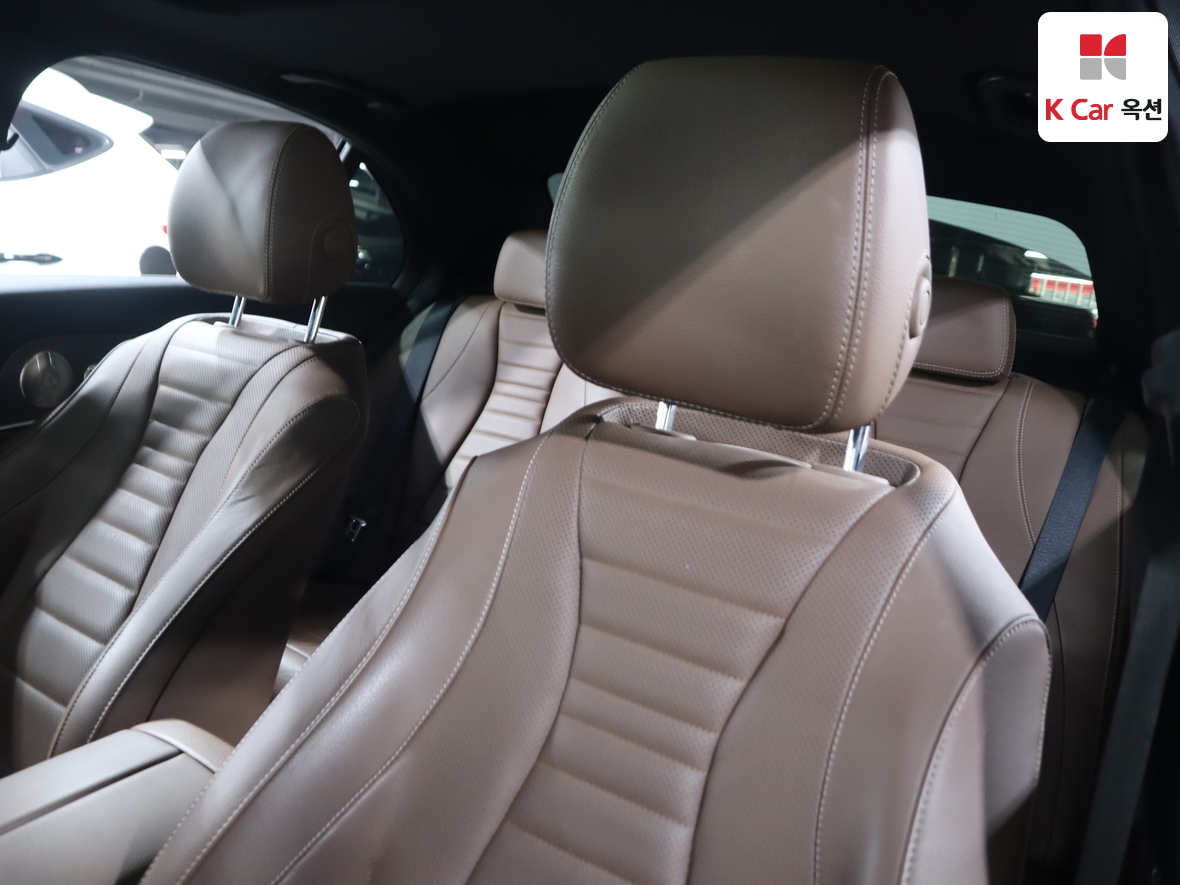 Mercedes-Benz E-Class - 20