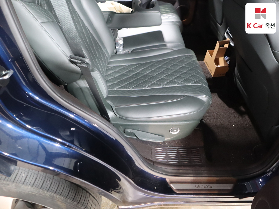 Genesis GV80 - 32