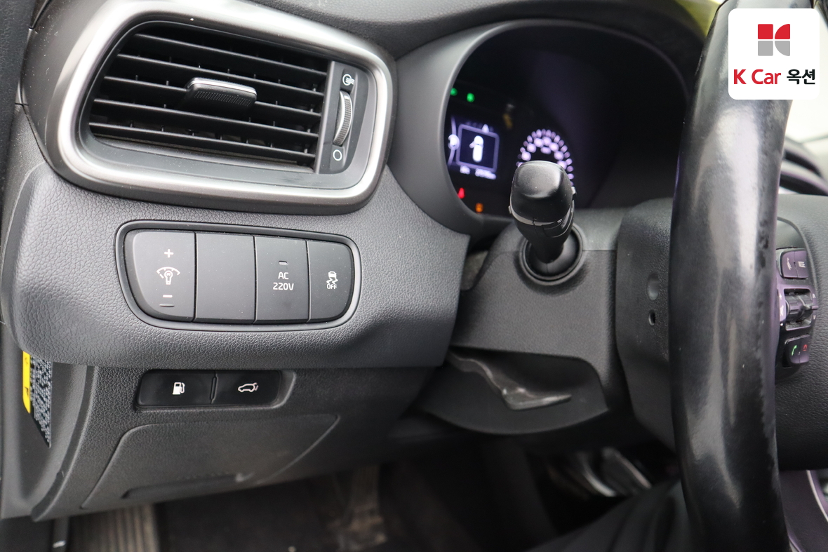 كيا سورينتو 2015 - صورة 9