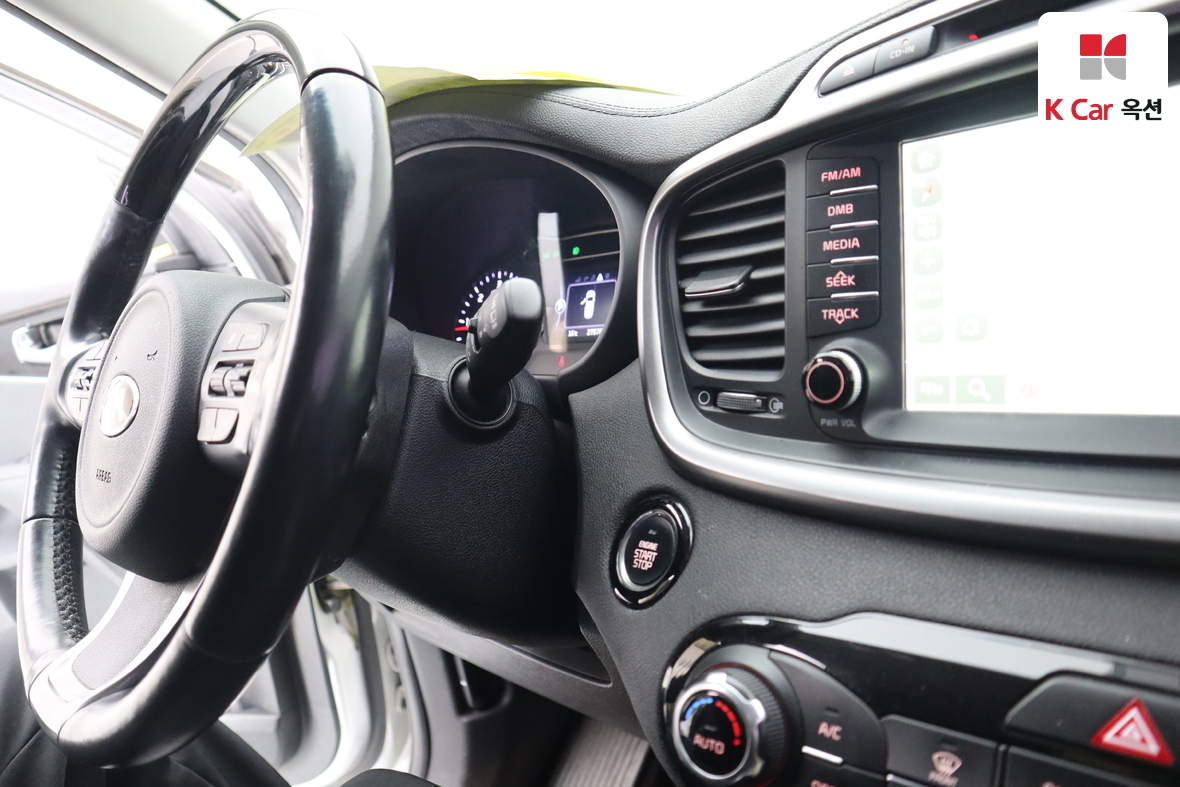 كيا سورينتو 2015 - صورة 11