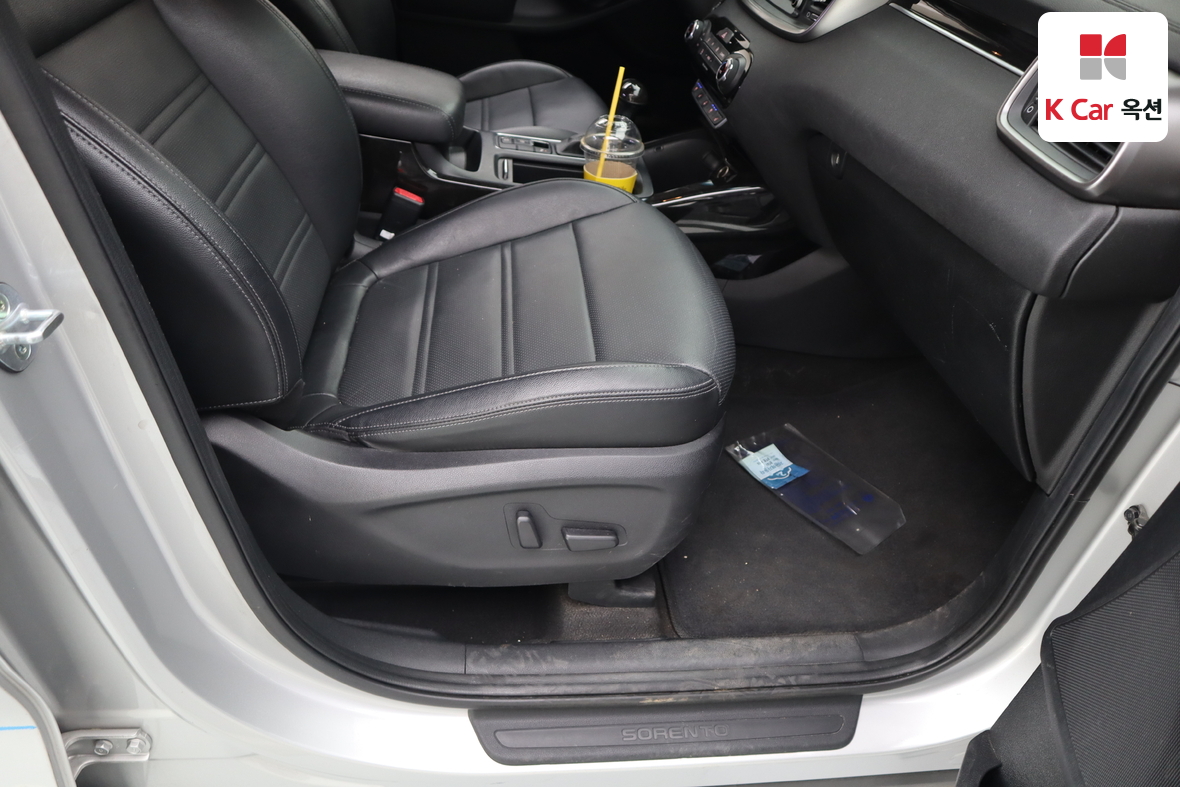 كيا سورينتو 2015 - صورة 30