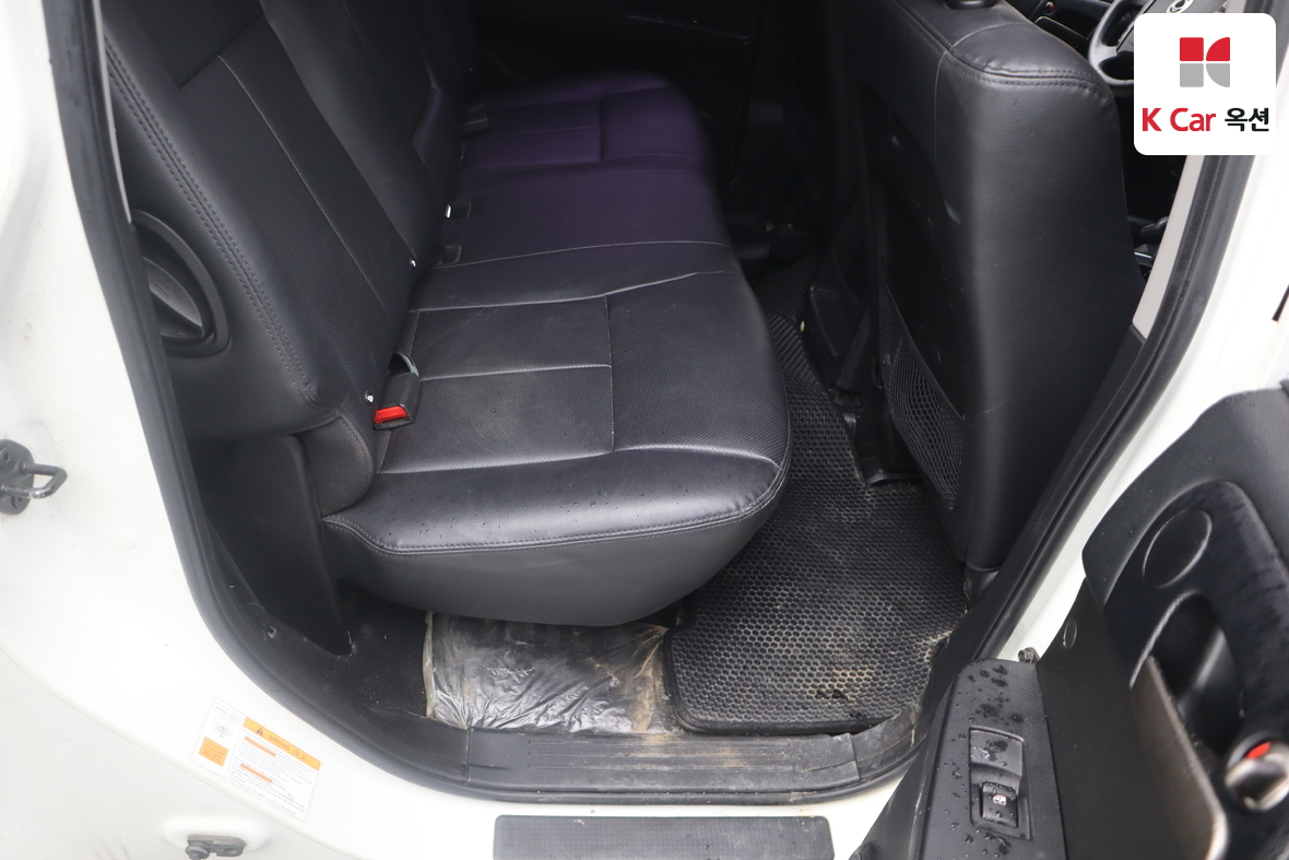 KG Mobility Korando Sports 2015 - Image 25