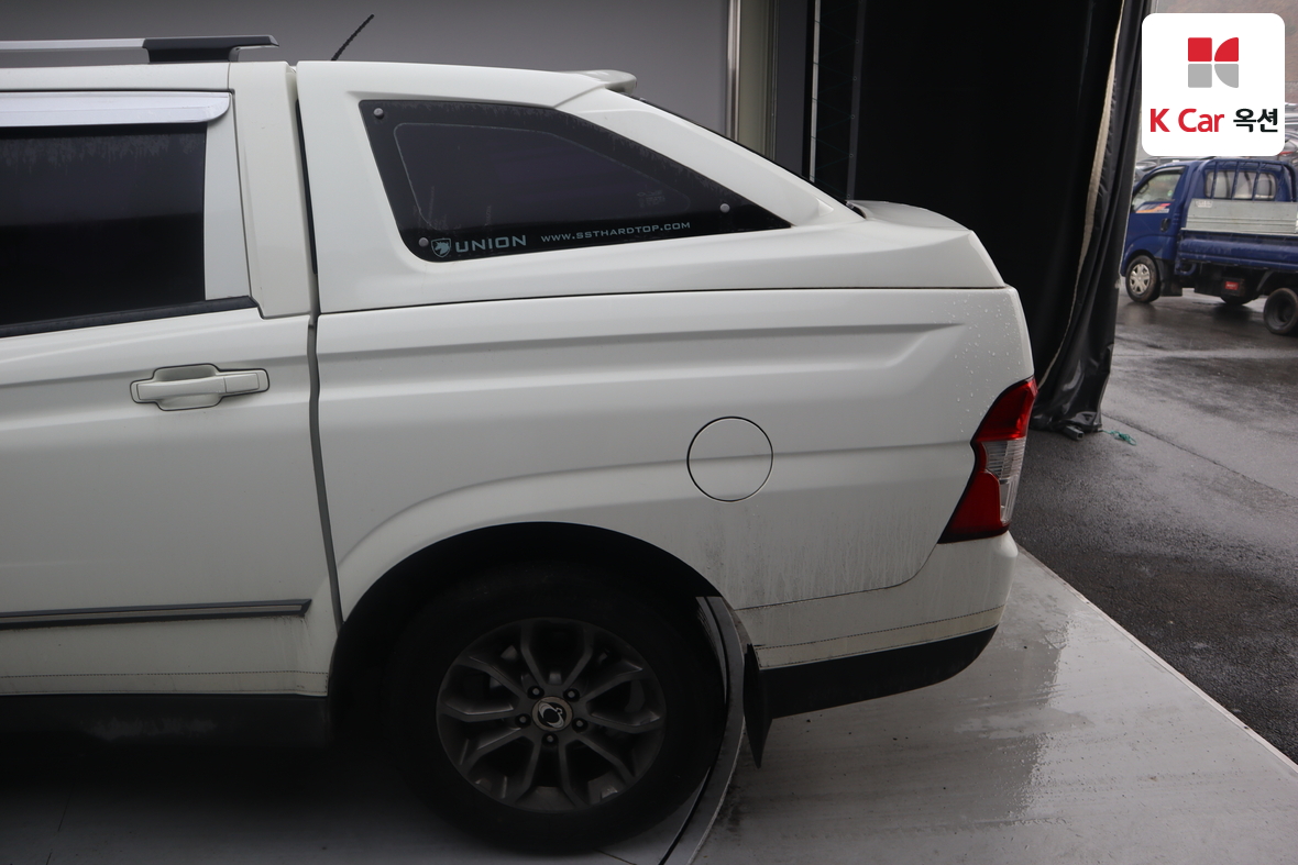 KG Mobility Korando Sports 2015 - Image 41