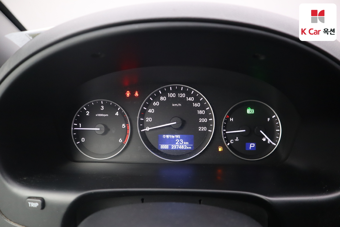 Hyundai Grand Starex 2017 - Image 5